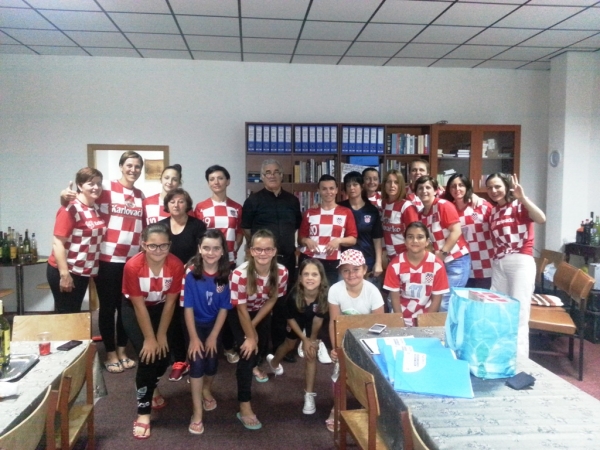 Župni zbor sv.Venancije svim srcem uz Vatrene