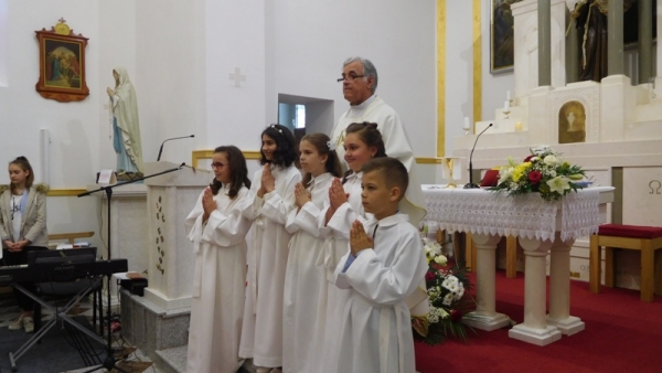 Slavlje prve svete pričesti