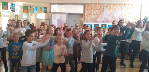 Božićna priredba u O&Scaron; Stjepana Radića i u Domu za  starije i nemoćne osobe &bdquo;Sveti Nikola&ldquo;